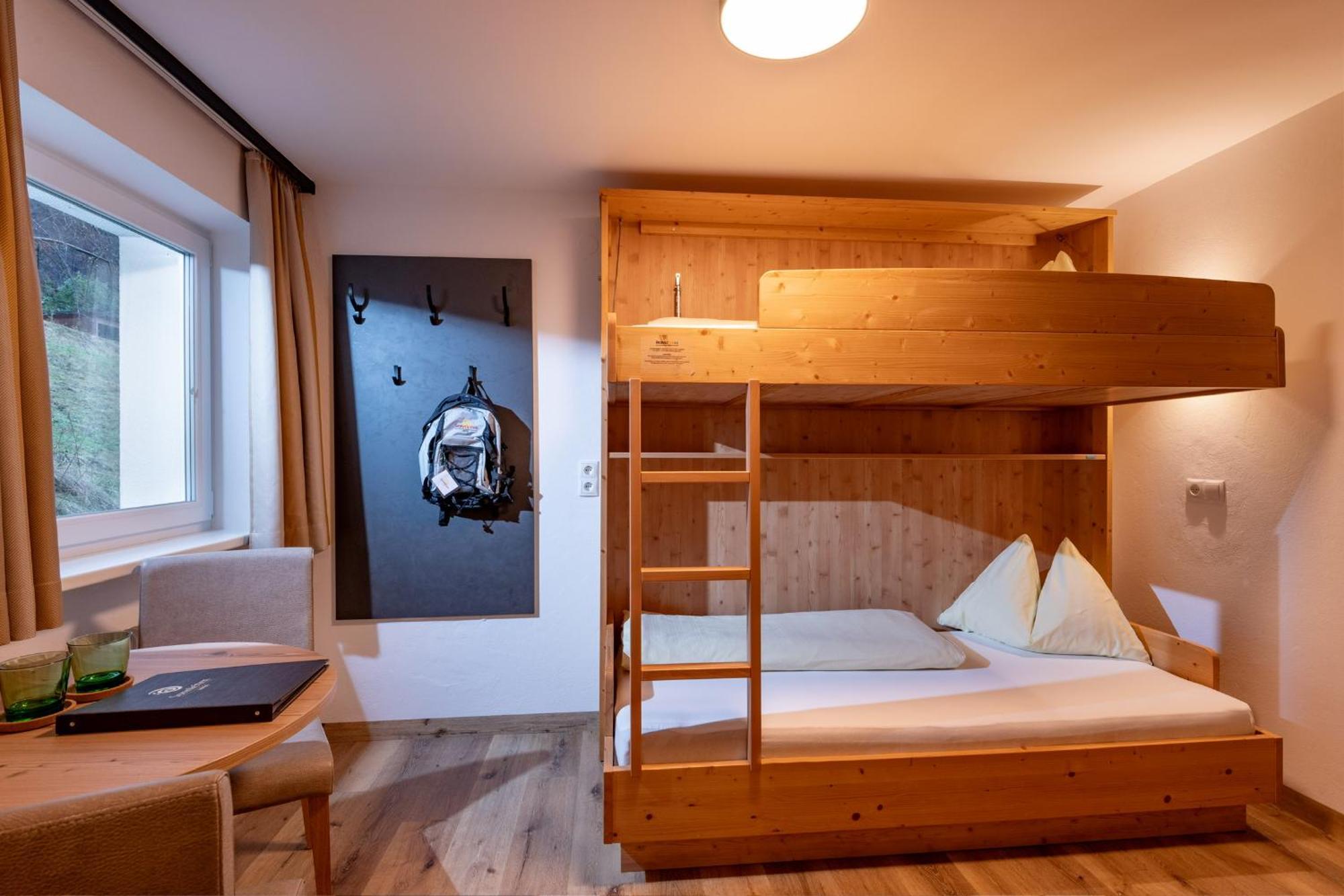 Das Sonnleiten Ski- Und Motorradhotel Bruck Im Zillertal Bruck am Ziller Екстер'єр фото