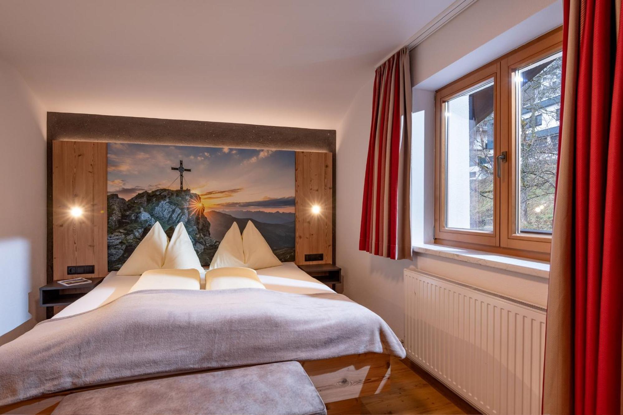 Das Sonnleiten Ski- Und Motorradhotel Bruck Im Zillertal Bruck am Ziller Екстер'єр фото